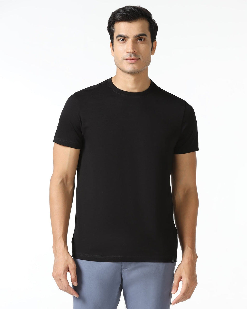 Black and white Neck Solid T-Shirt ( Pack Of 2 ) - Zevra Men’s clothing