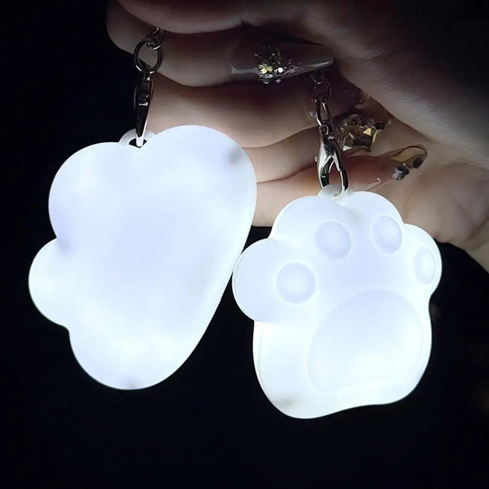 LED Purse Light Heart Shaped, Motion Activated Handbag Lamp, Automatic Sensor Light for Tote Bag, Small Heart Purse Charm Gift - Zevra