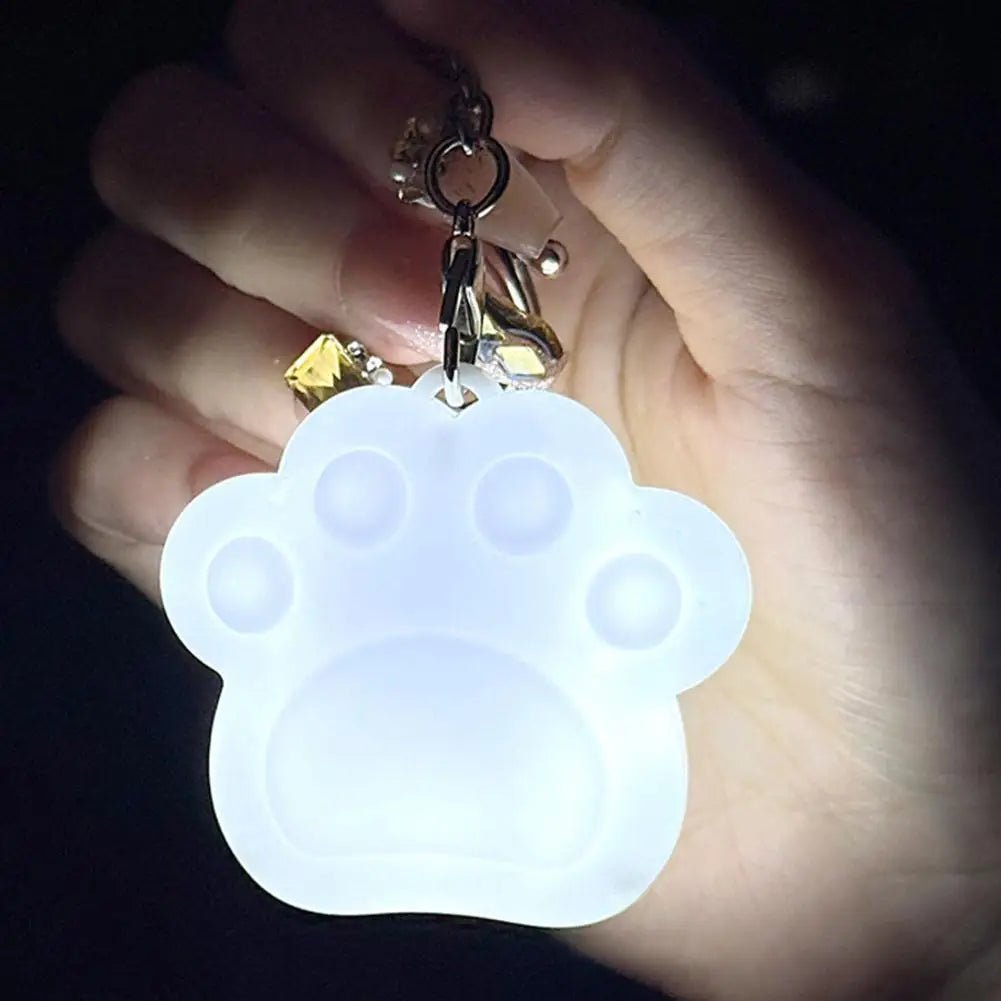 LED Purse Light Heart Shaped, Motion Activated Handbag Lamp, Automatic Sensor Light for Tote Bag, Small Heart Purse Charm Gift - Zevra