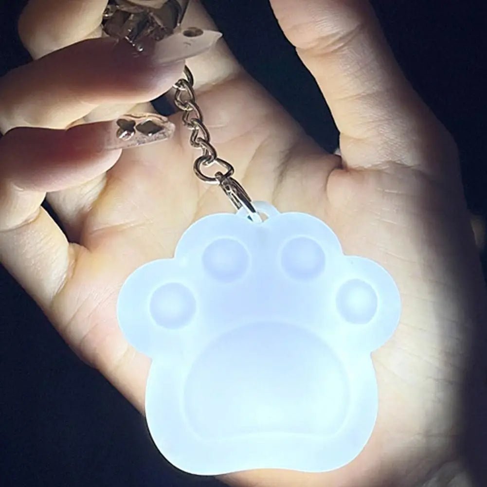 LED Purse Light Heart Shaped, Motion Activated Handbag Lamp, Automatic Sensor Light for Tote Bag, Small Heart Purse Charm Gift - Zevra