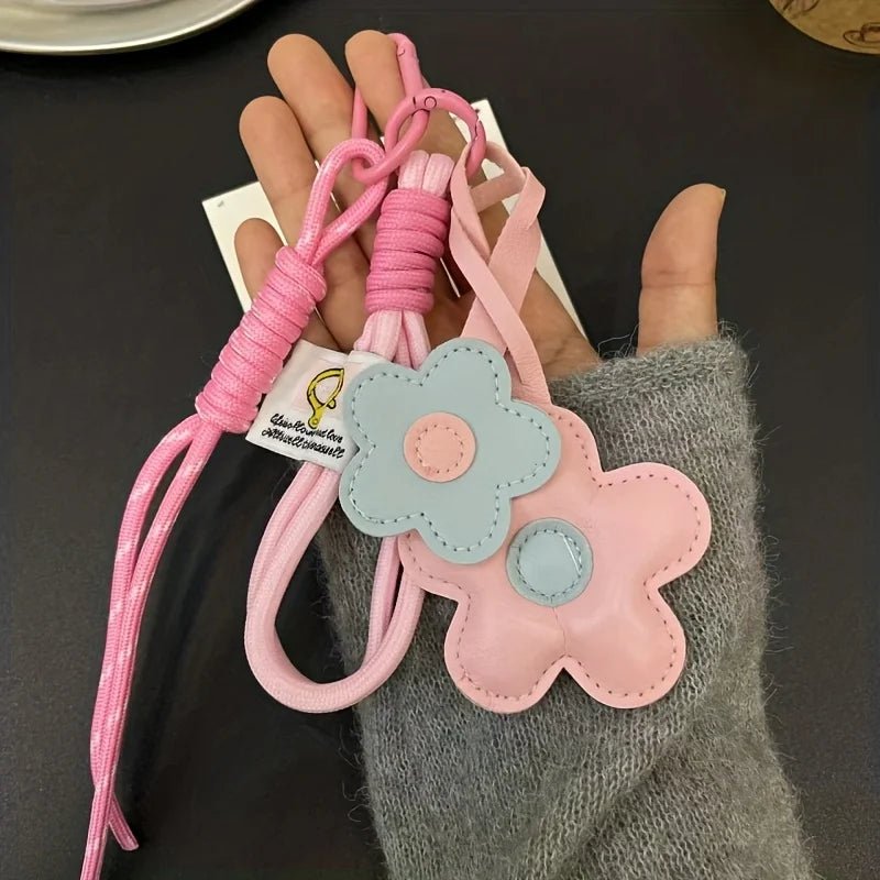 PU Leather Sunflower Bag Pendant Contrasting Cartoon Five Petal Flower Keychain Car Keyring Fashion Bag Pendant Car Accessory - Zevra