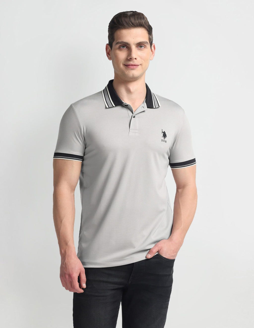 Slim Fit Classic T-Shirt - Zevra Trousers