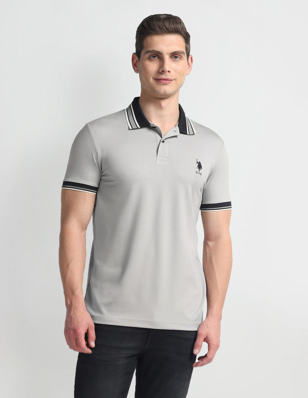 Slim Fit Classic T-Shirt - Zevra Trousers